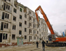 В районе Бескудниково на севере Москвы начался снос ветхой пятиэтажки 